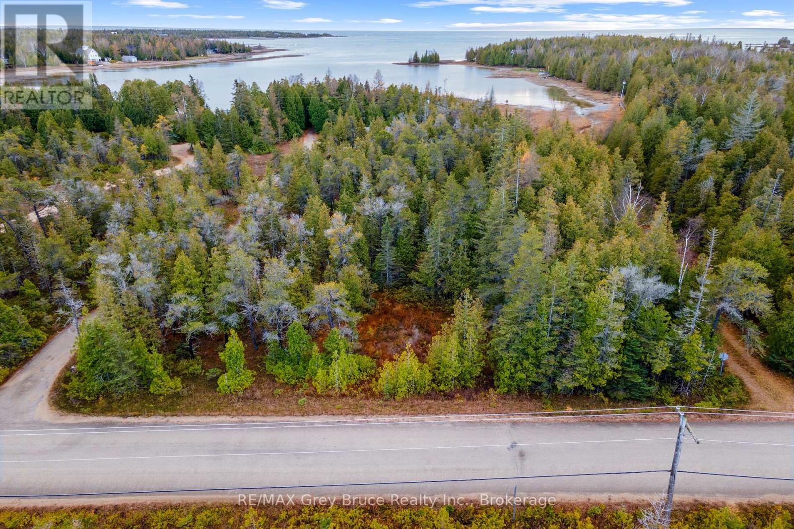 660 Dorcas Bay Road, Northern Bruce Peninsula, Ontario  N0H 2R0 - Photo 8 - X12116514