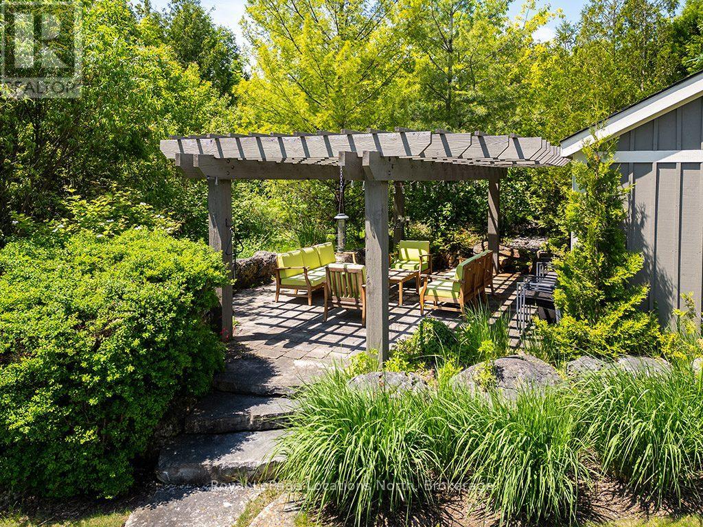 110 John Watt Way, Blue Mountains, Ontario  N0H 2P0 - Photo 33 - X12116654