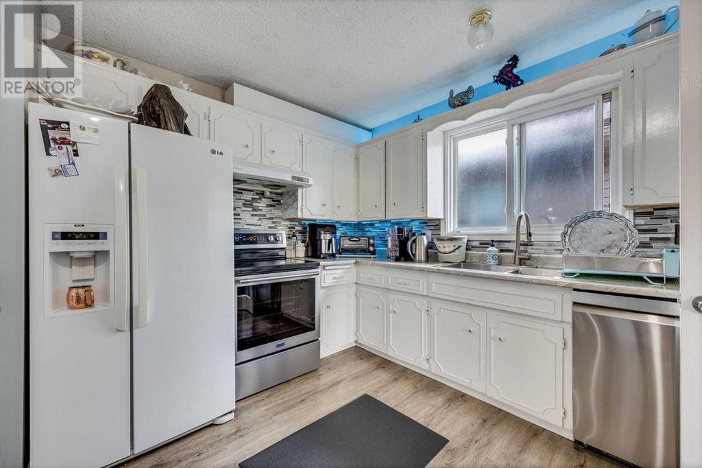 57 Martingrove Place Ne, Calgary, Alberta  T3J 2S8 - Photo 7 - A2216585