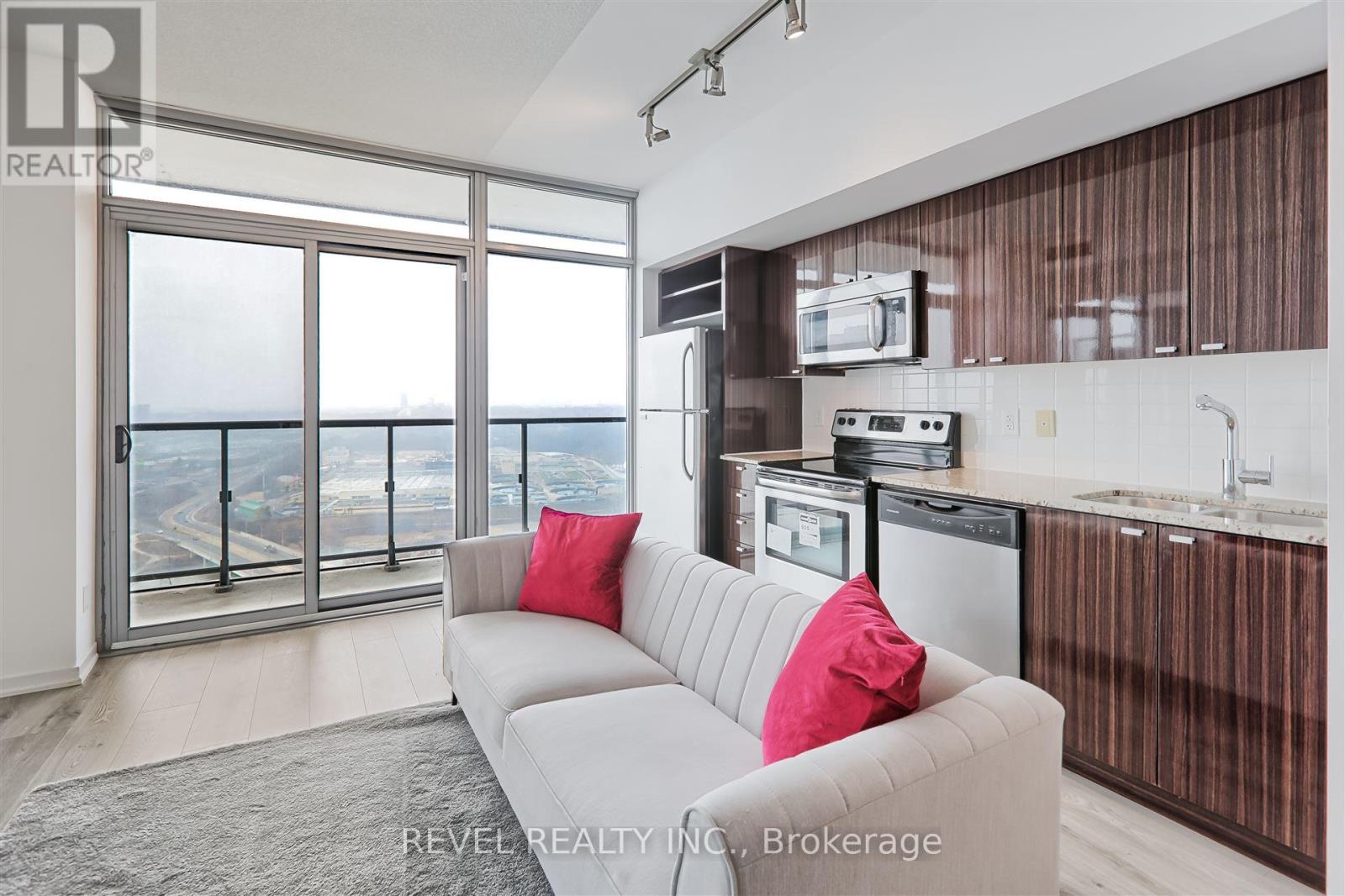 2805 - 105 The Queensway Street, Toronto, Ontario  M6S 5B5 - Photo 12 - W12116351