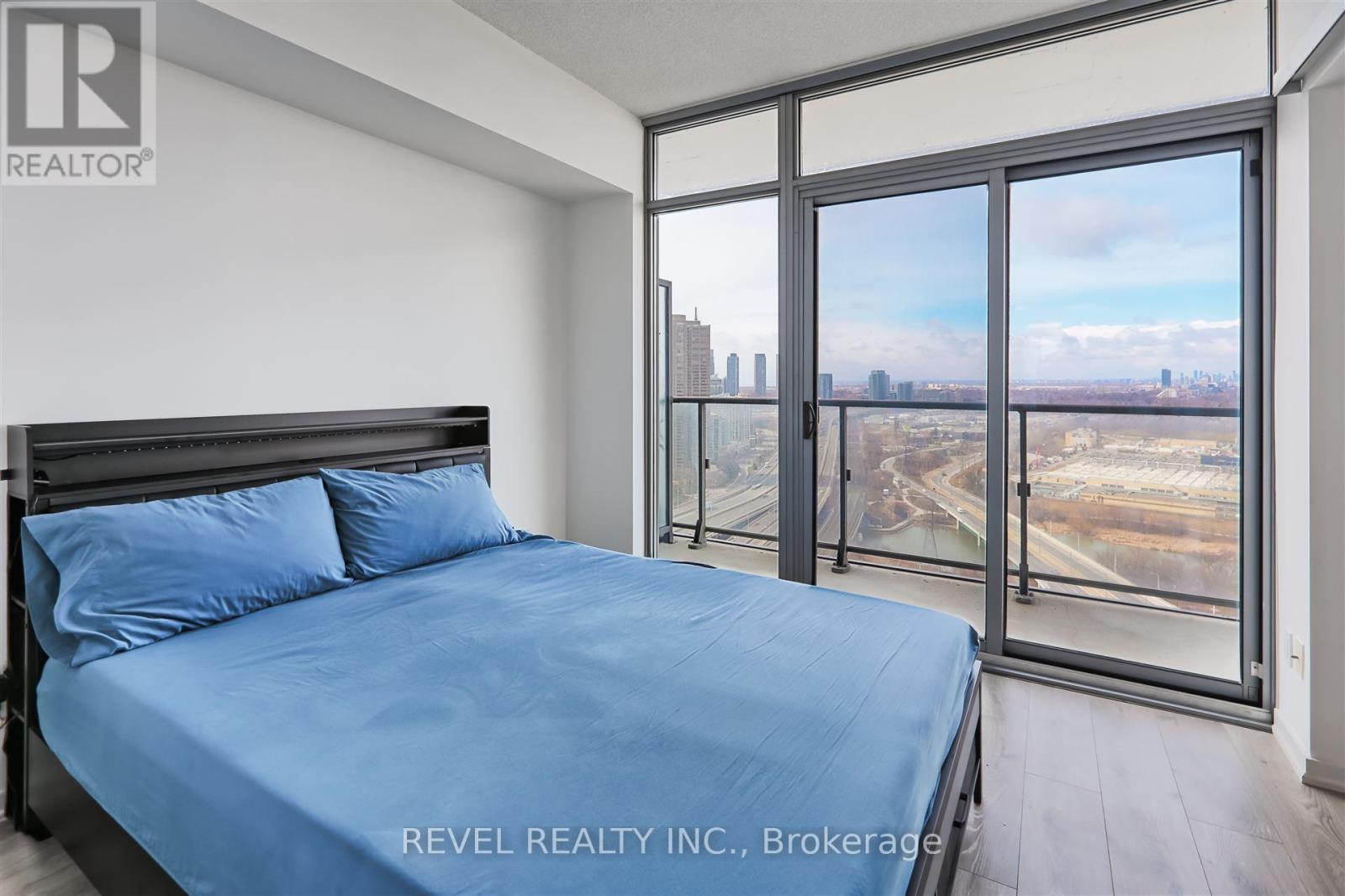 2805 - 105 The Queensway Street, Toronto, Ontario  M6S 5B5 - Photo 13 - W12116351