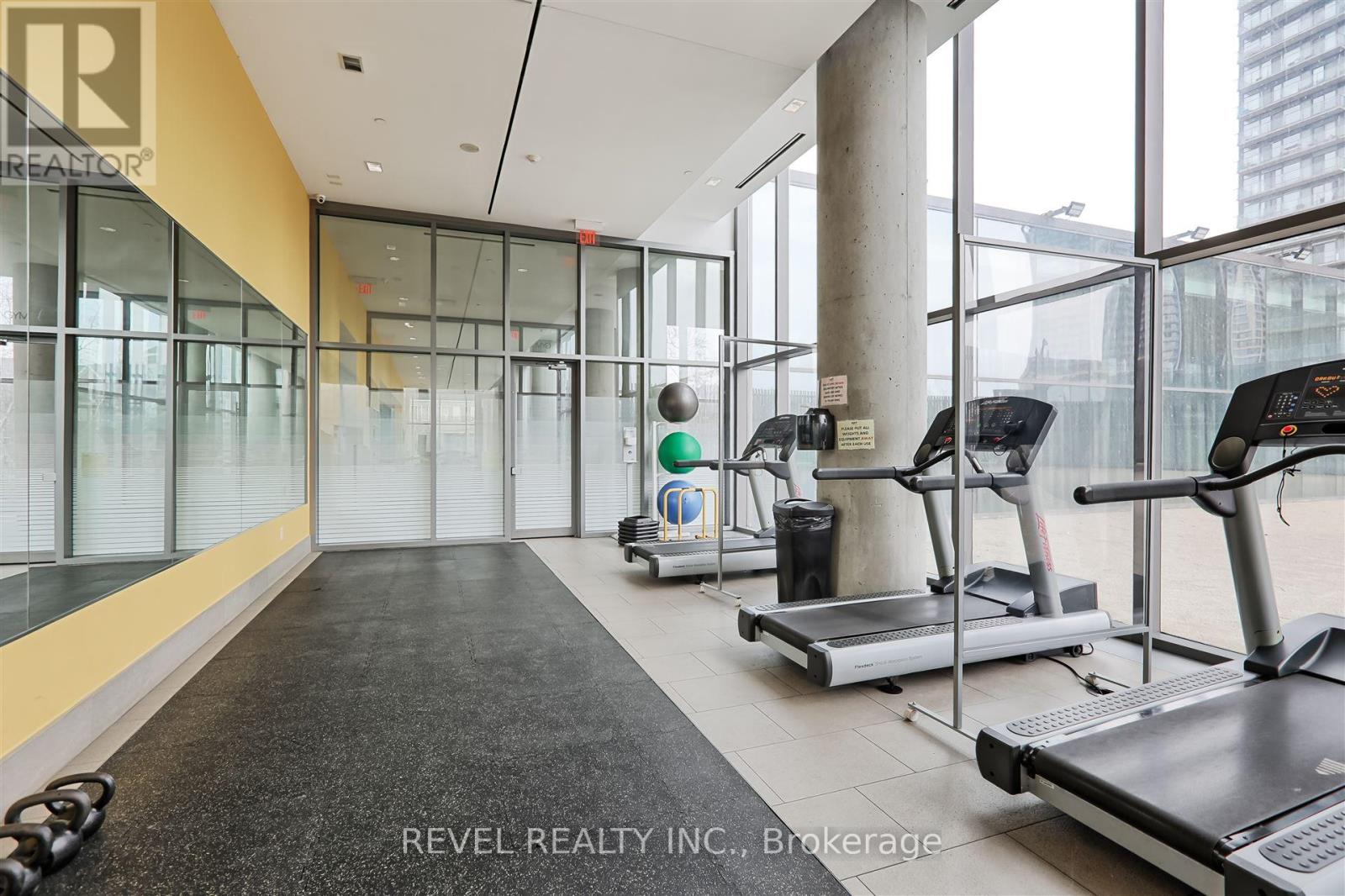 2805 - 105 The Queensway Street, Toronto, Ontario  M6S 5B5 - Photo 17 - W12116351