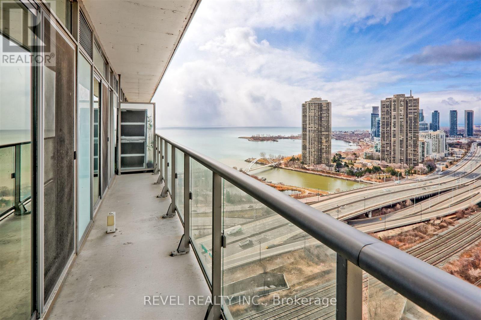 2805 - 105 The Queensway Street, Toronto, Ontario  M6S 5B5 - Photo 19 - W12116351