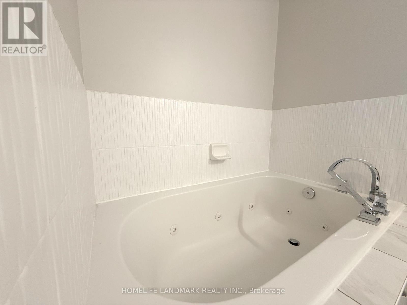 Lph05 - 56 Annie Craig Drive, Toronto, Ontario  M8V 0C8 - Photo 11 - W12116389
