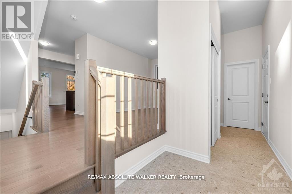 Property at 702 DU RIVAGE STREET image 2