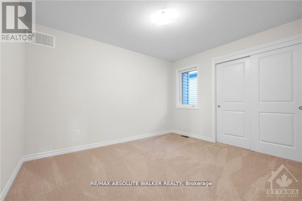 702 Du Rivage Street, Clarence-Rockland, Ontario  K4K 0K1 - Photo 21 - X12116533