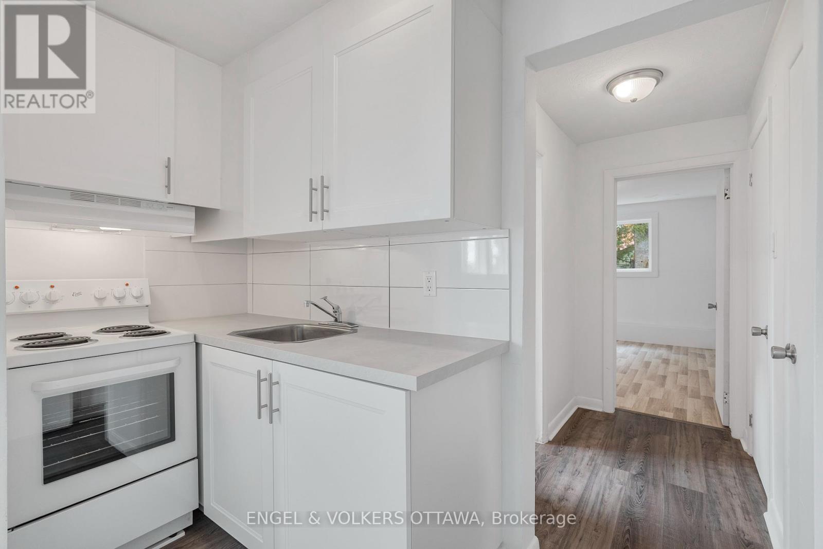 267 Michel Circle, Ottawa, Ontario  K1L 7P4 - Photo 29 - X12116548