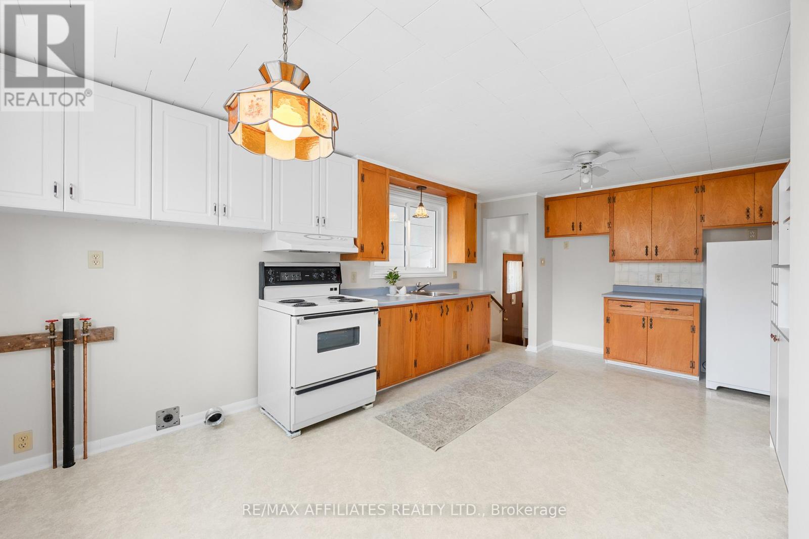 12 Sinclair Street, Perth, Ontario  K7H 2R5 - Photo 7 - X12116628