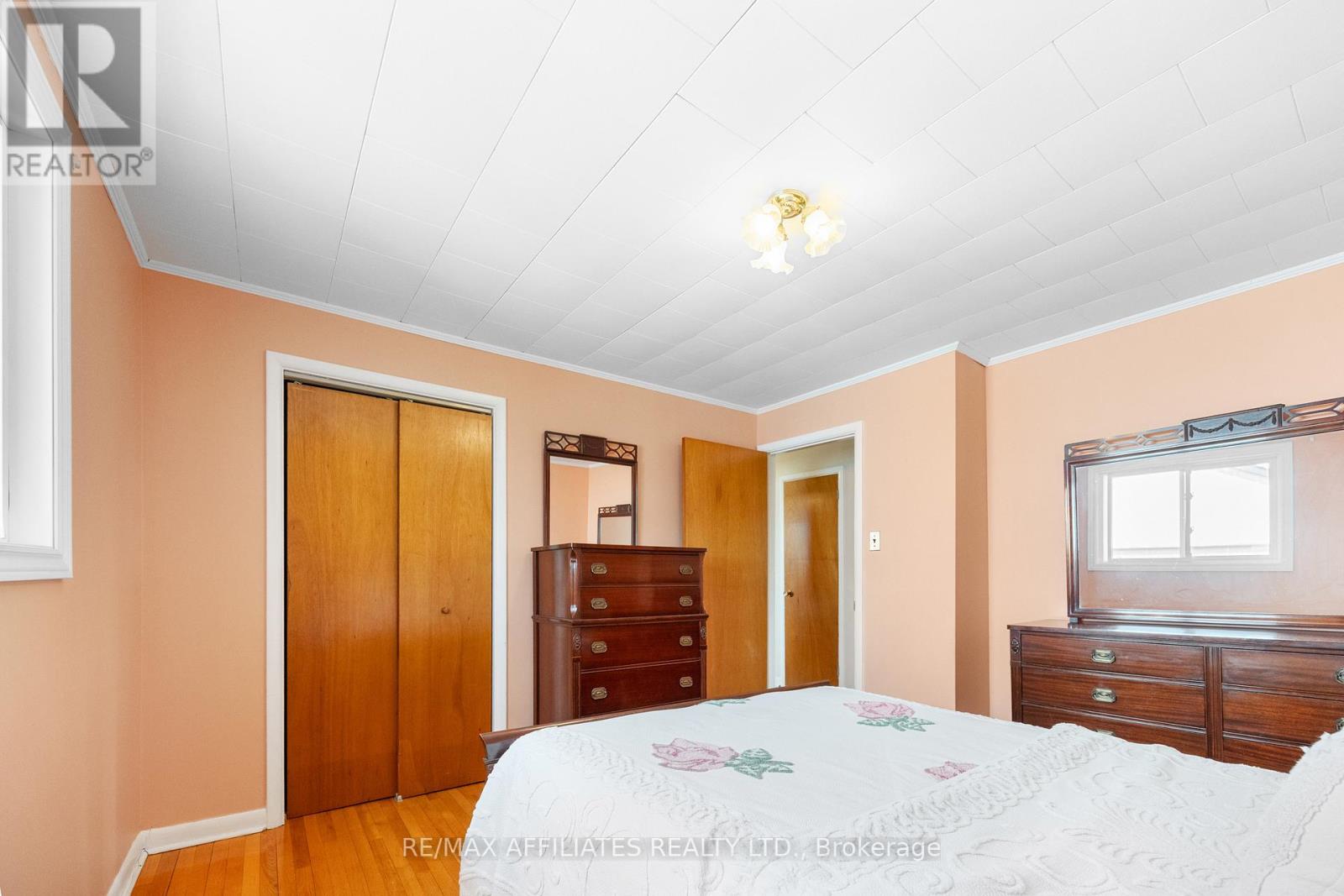 12 Sinclair Street, Perth, Ontario  K7H 2R5 - Photo 9 - X12116628