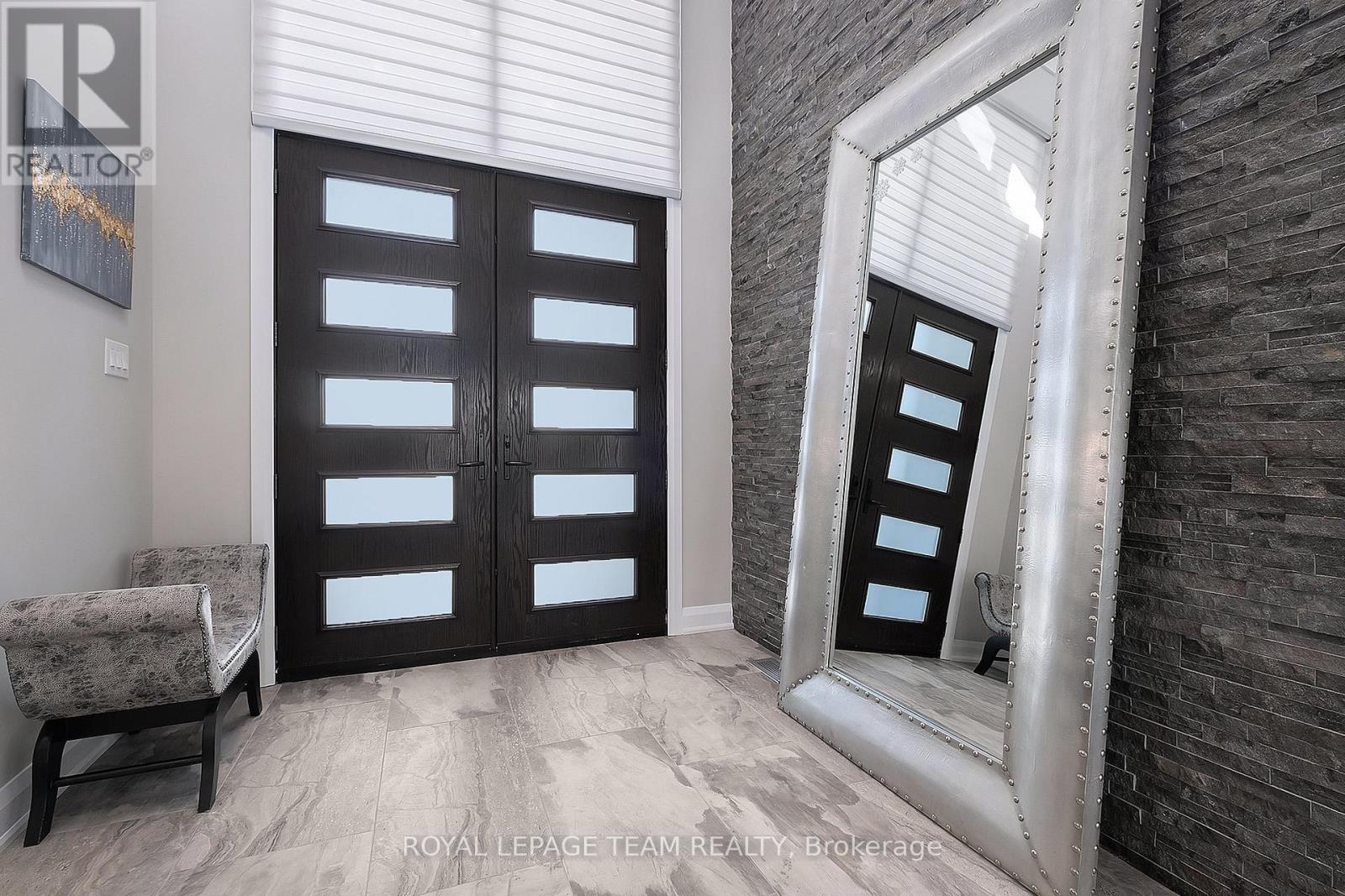Property at 1670 ORTONA AVENUE image 4