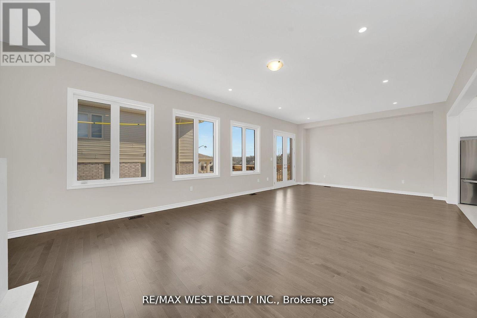 10 Mears Road, Brant, Ontario  N0E 1N0 - Photo 22 - X12116344