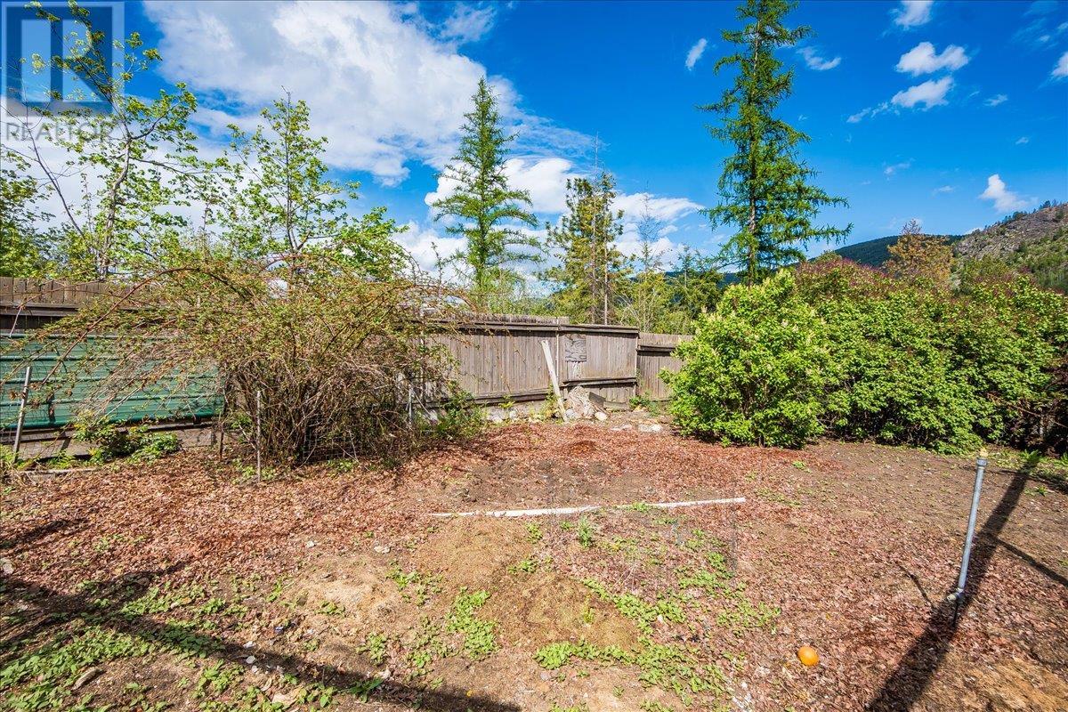 Property at 523 105th Street image 3