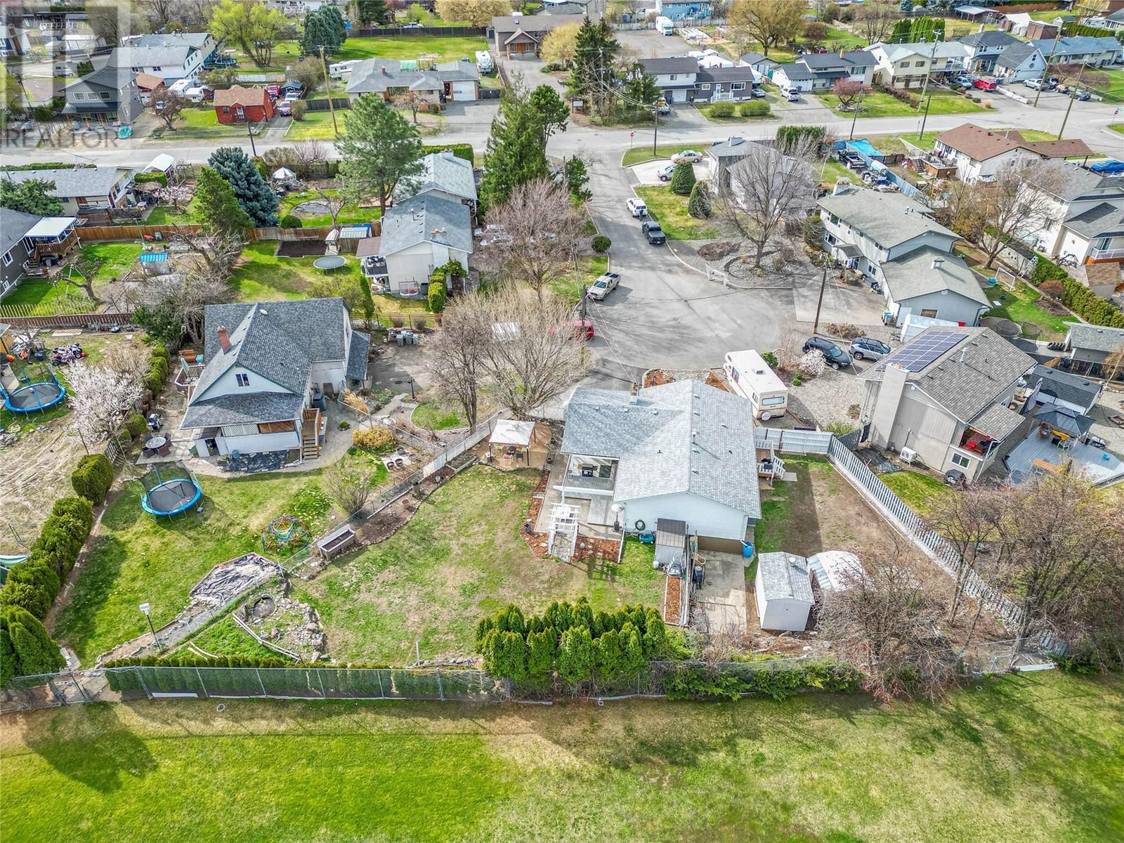 Property at 3241 Glendon Drive image 2