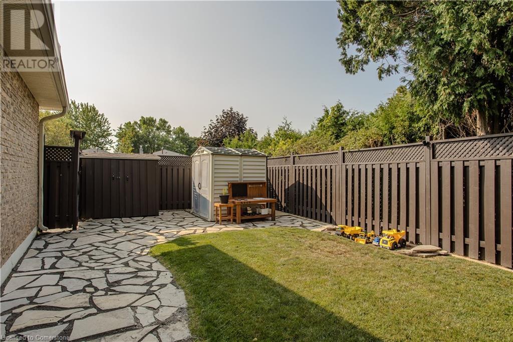 2205 Manchester Drive, Burlington, Ontario  L7P 4K6 - Photo 13 - 40719493