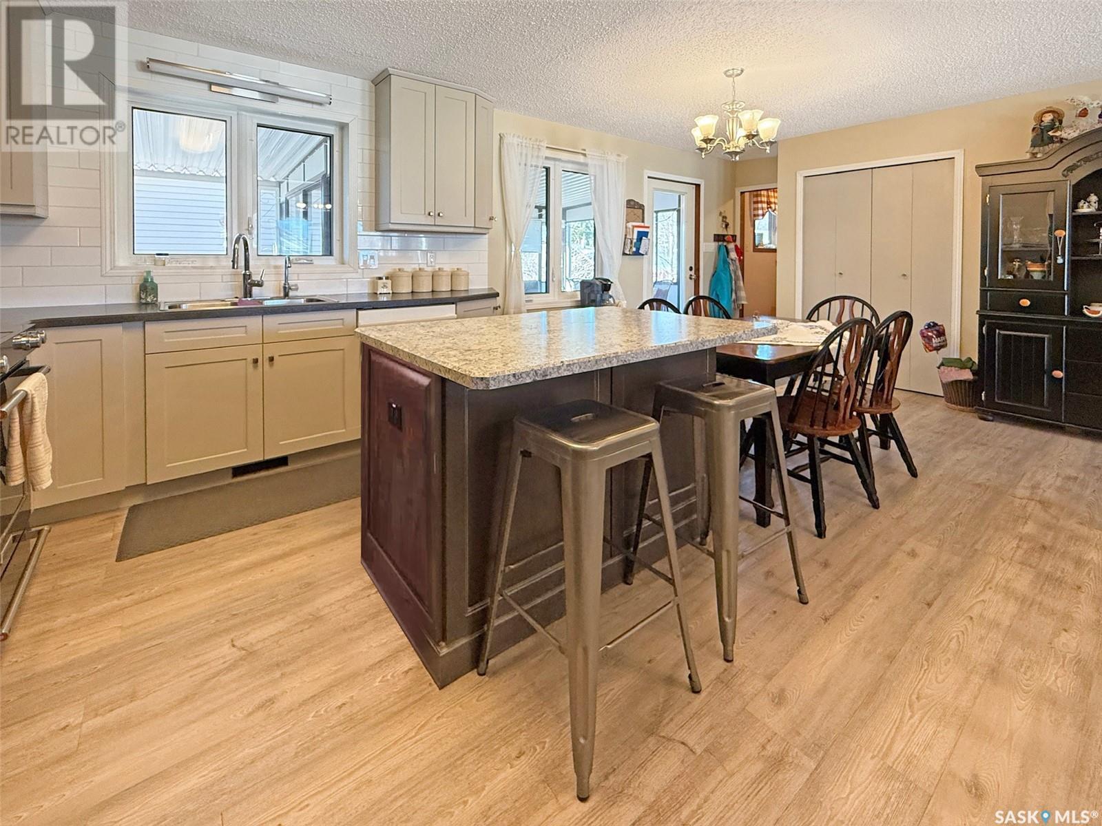 246 5th Avenue Se, Swift Current, Saskatchewan  S9H 3N1 - Photo 7 - SK004065