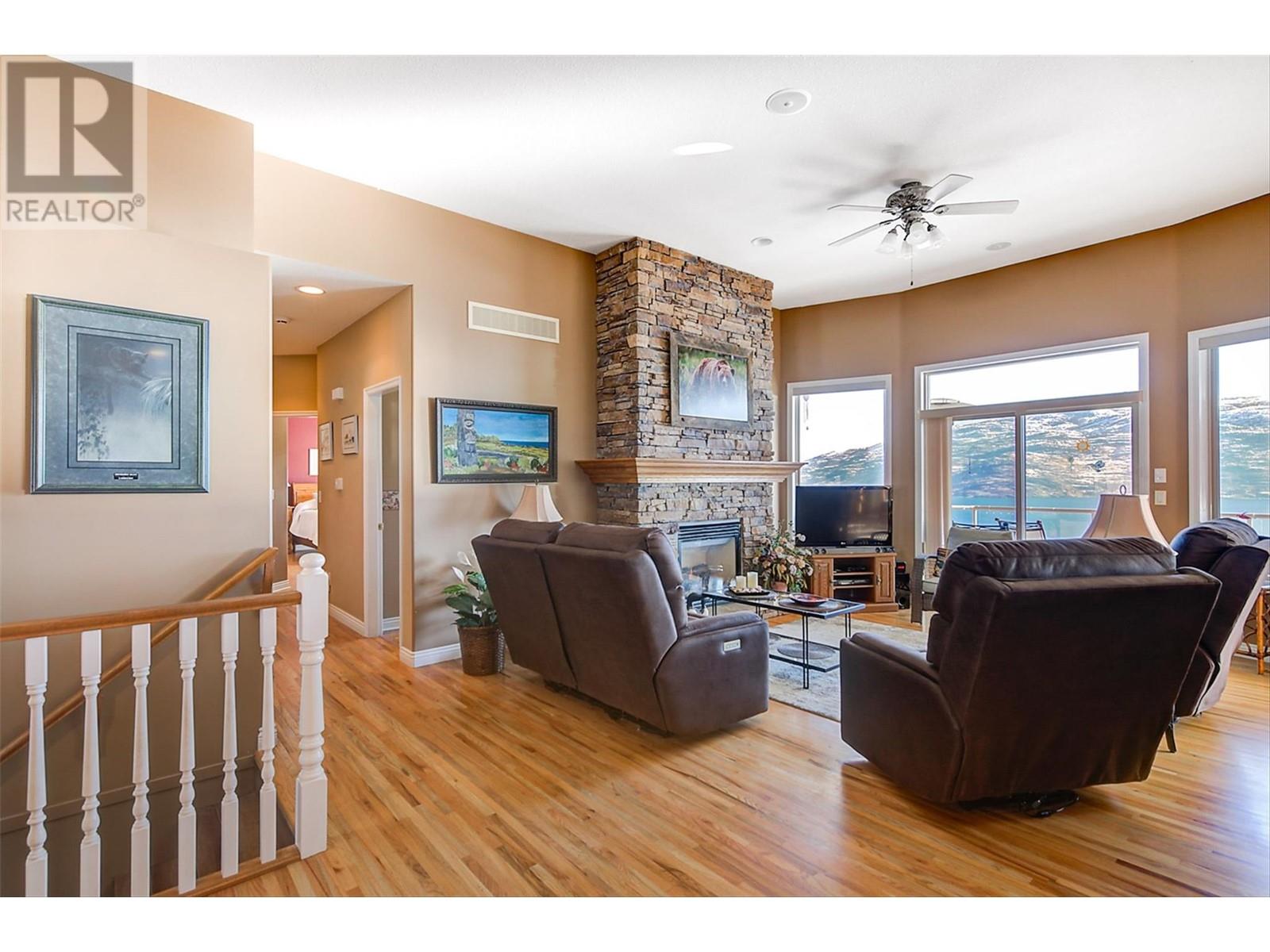 Property at 6469 Bulyea Avenue image 4