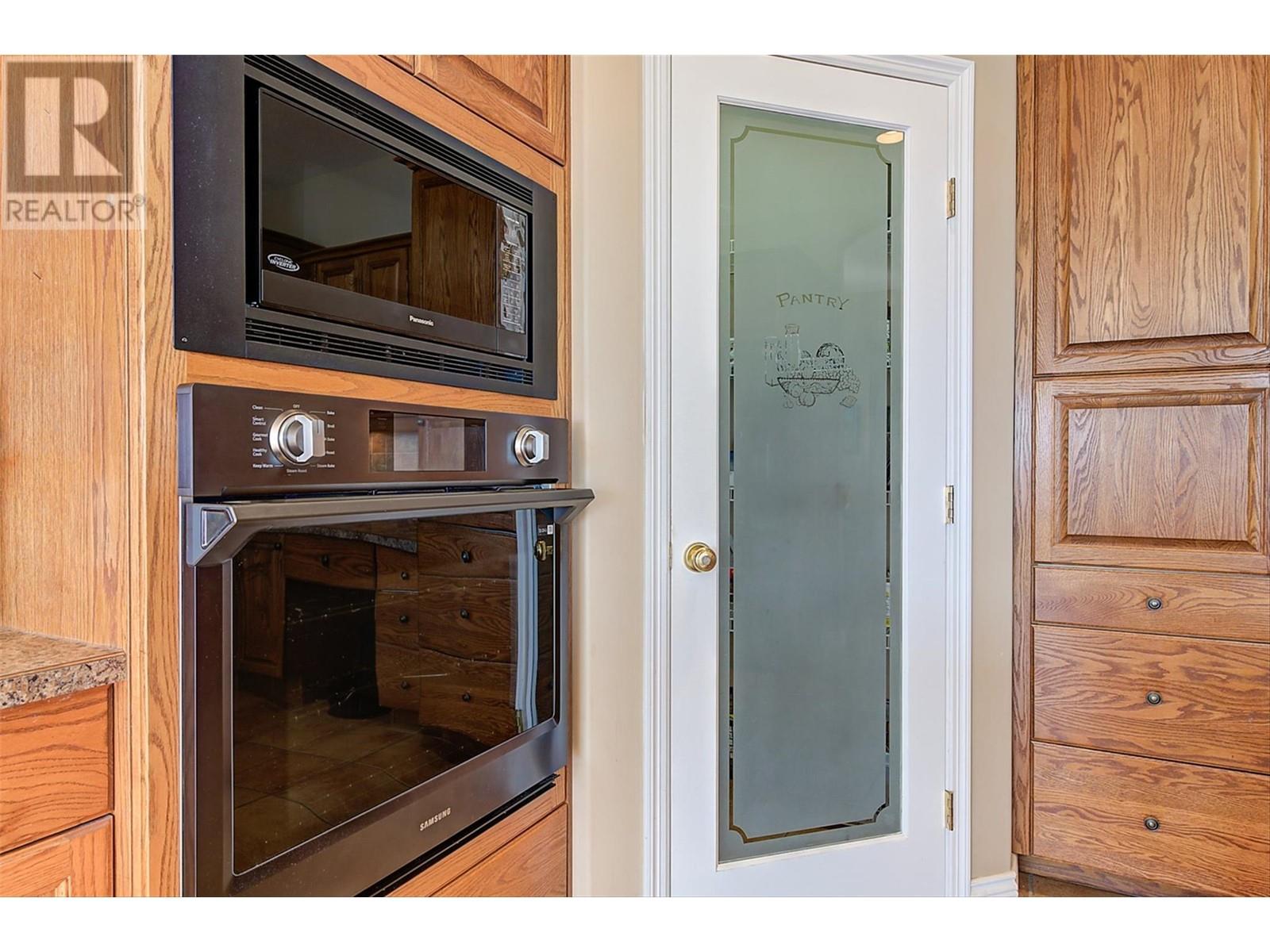 Property at 6469 Bulyea Avenue image 1