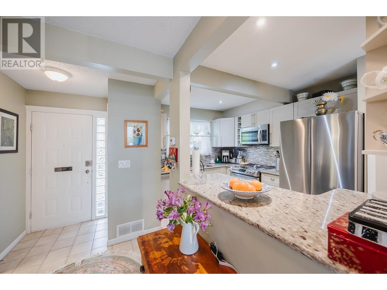 Property at 3 561 SHAW AVENUE image 5