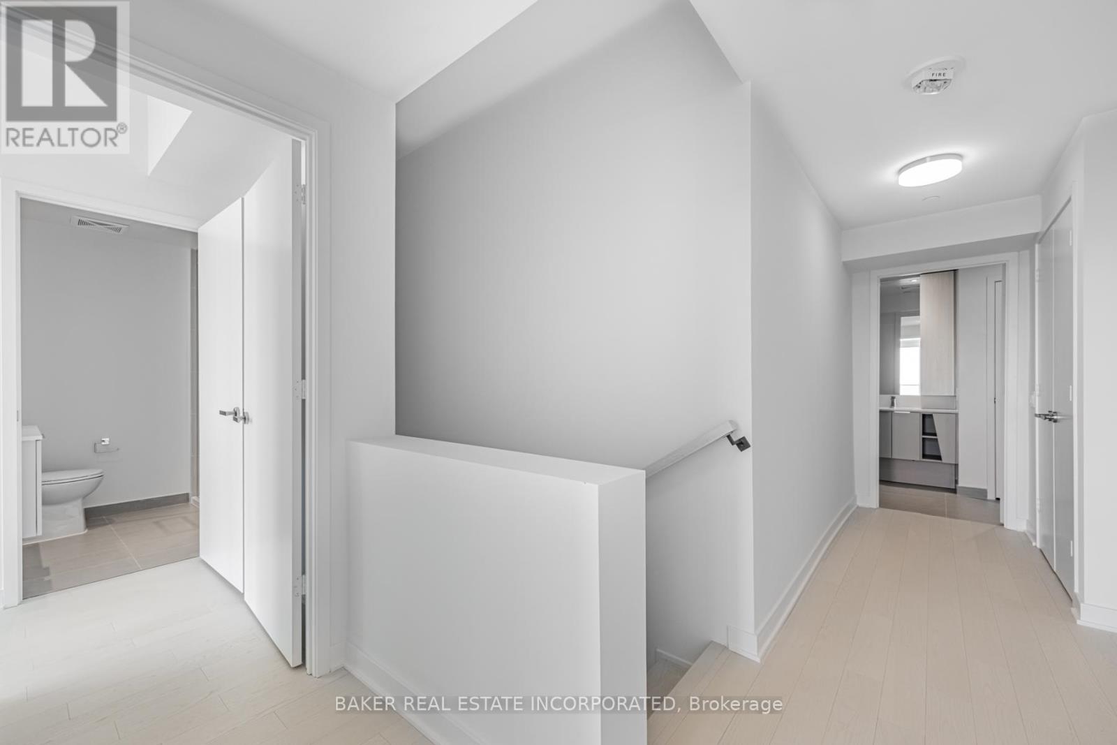 6010 - 3900 Confederation Parkway, Mississauga, Ontario  L5B 0M3 - Photo 11 - W12092063