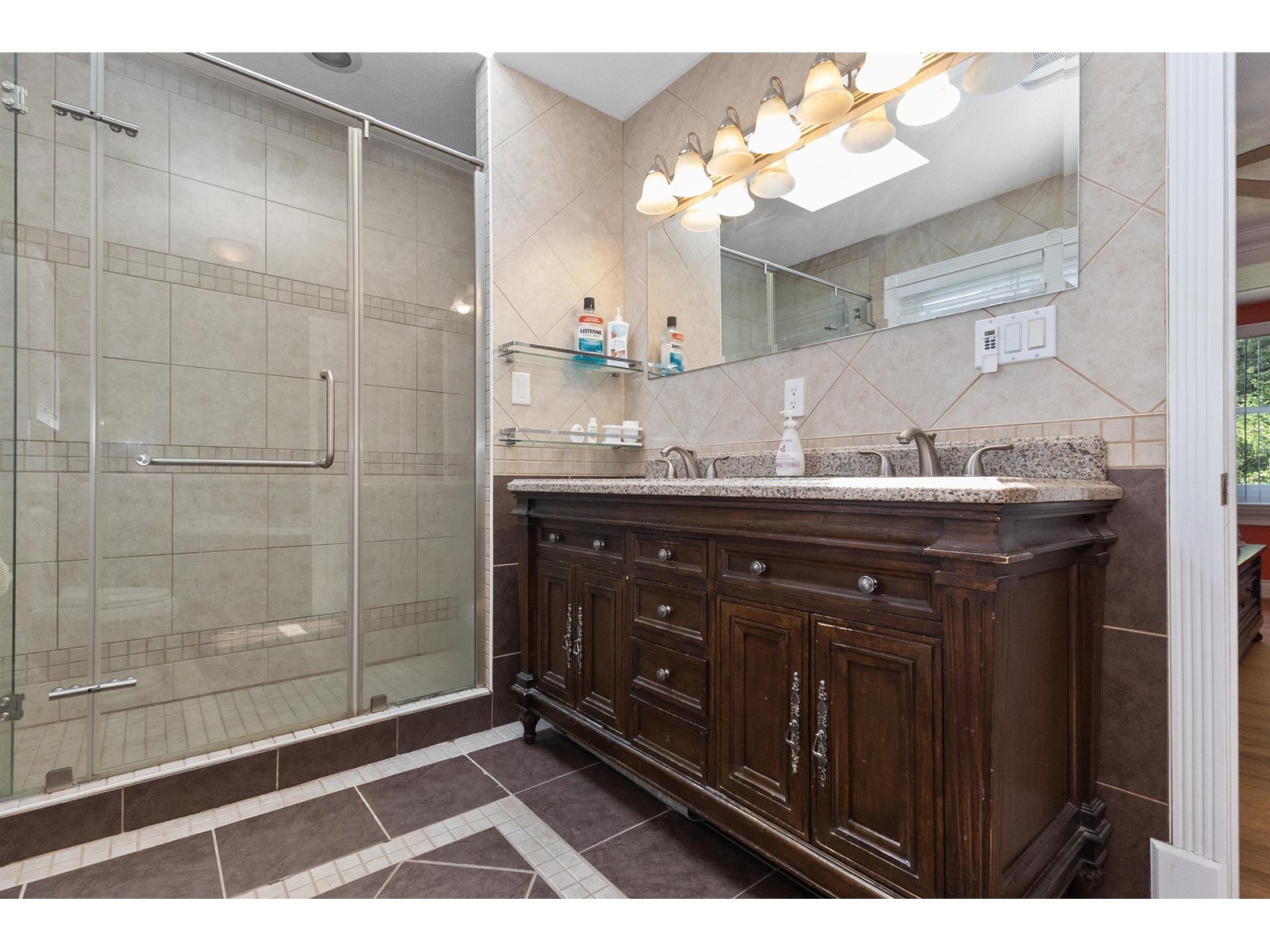 1898 View Grove Place, Abbotsford, British Columbia  V3G 2E4 - Photo 17 - R2994921