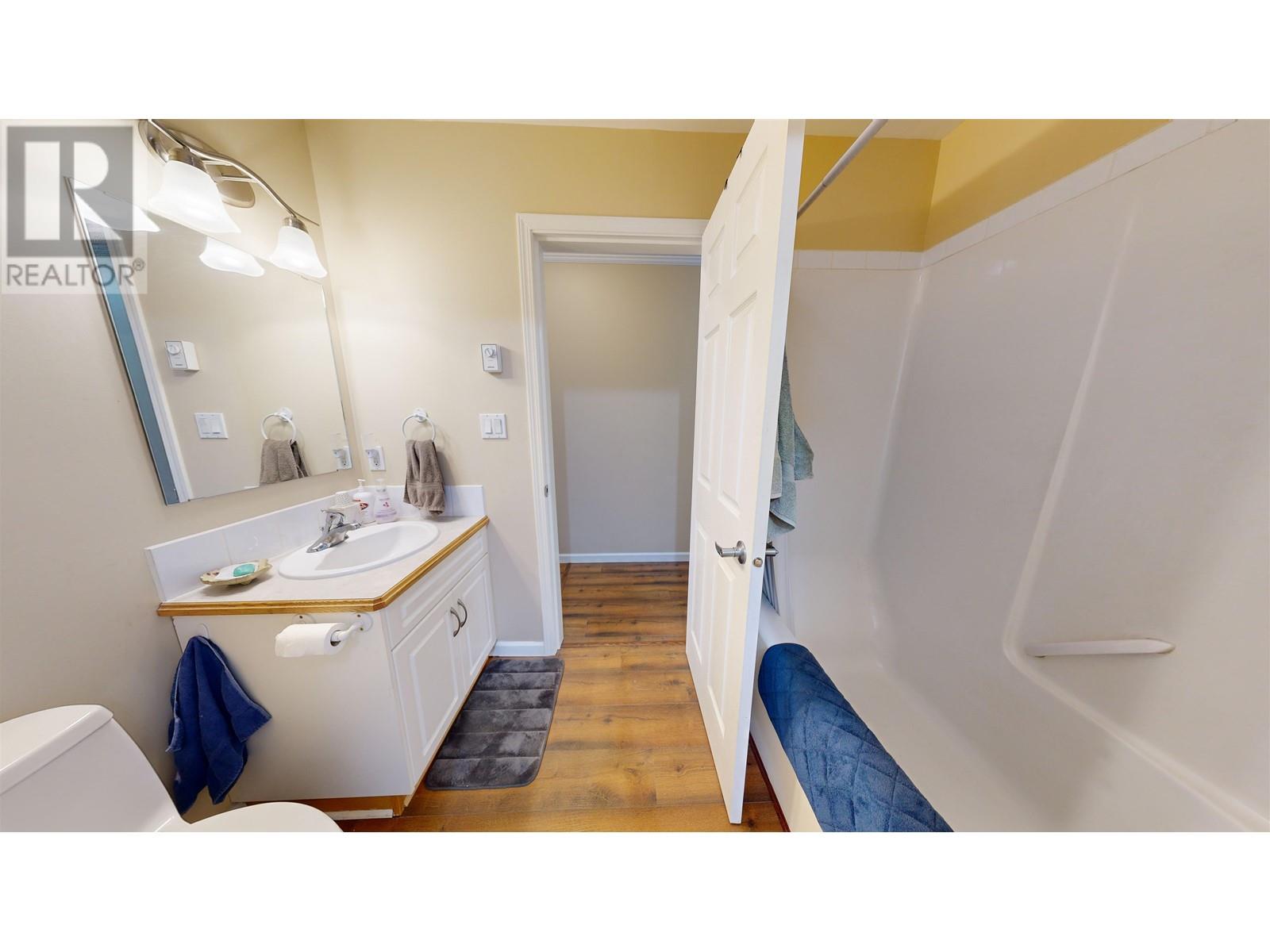 7028 N Netherland Road, Lone Butte, British Columbia  V0K 1X3 - Photo 21 - R2974856