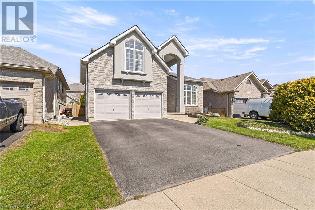 34 Jackson Lane, Brantford, Ontario  N3R 7Z7 - Photo 2 - 40722067