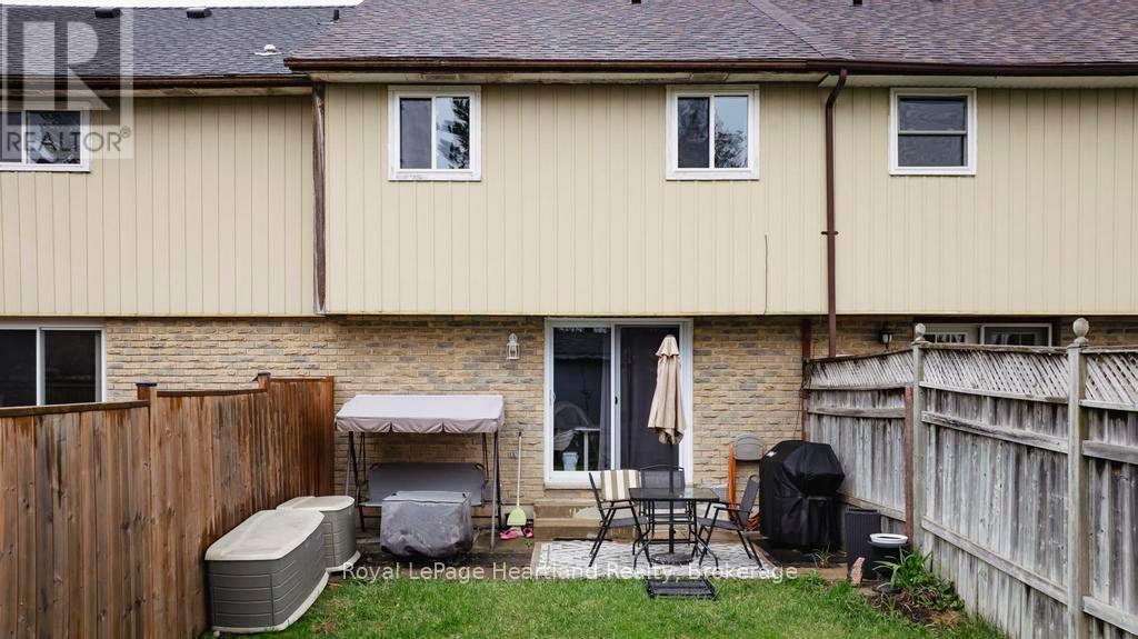 666 Hunter Street, Kincardine, Ontario  N2Z 1S1 - Photo 37 - X12108136