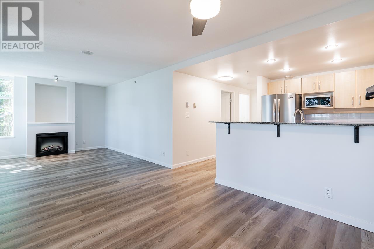 005 9298 University Crescent, Burnaby, British Columbia  V5A 4X8 - Photo 11 - R2989166