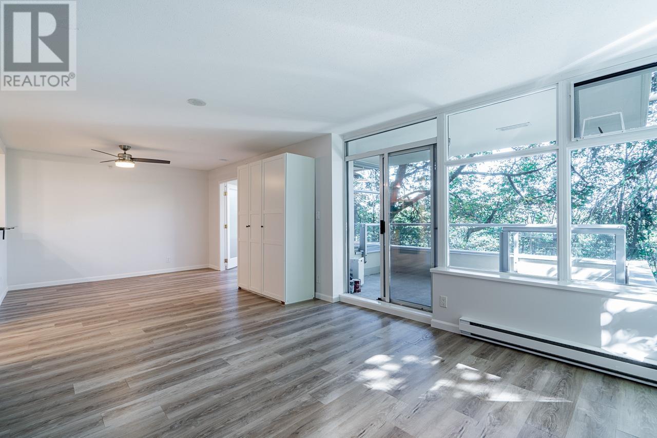 005 9298 University Crescent, Burnaby, British Columbia  V5A 4X8 - Photo 14 - R2989166