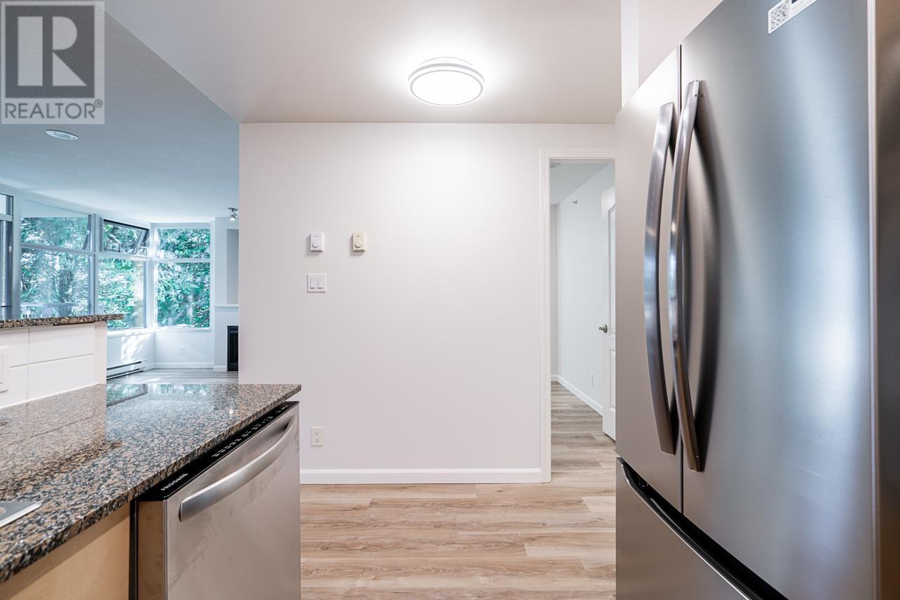 005 9298 University Crescent, Burnaby, British Columbia  V5A 4X8 - Photo 18 - R2989166