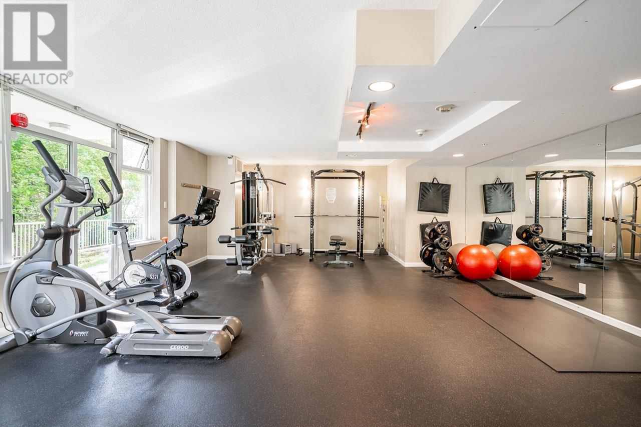 005 9298 University Crescent, Burnaby, British Columbia  V5A 4X8 - Photo 31 - R2989166