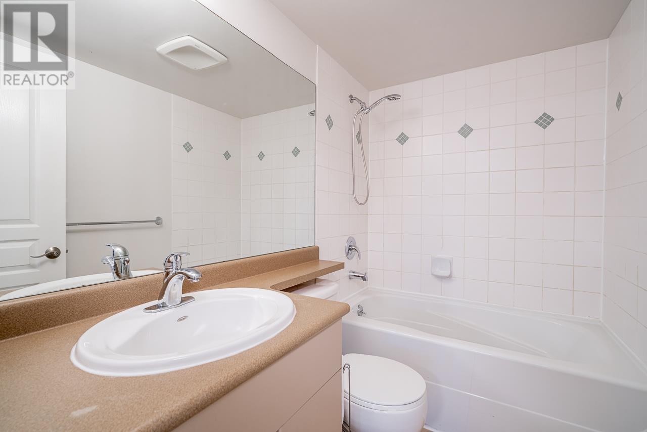 005 9298 University Crescent, Burnaby, British Columbia  V5A 4X8 - Photo 20 - R2989166