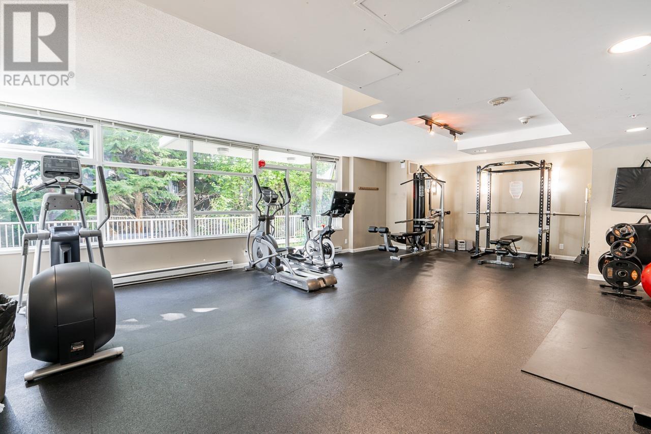 005 9298 University Crescent, Burnaby, British Columbia  V5A 4X8 - Photo 30 - R2989166