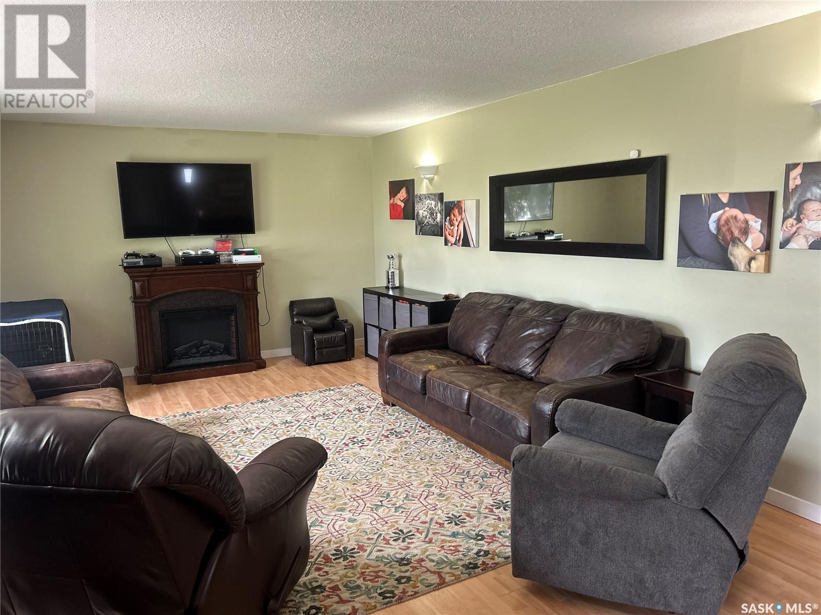 120 Mcdonald Road, Estevan, Saskatchewan  S4A 0B8 - Photo 4 - SK004201