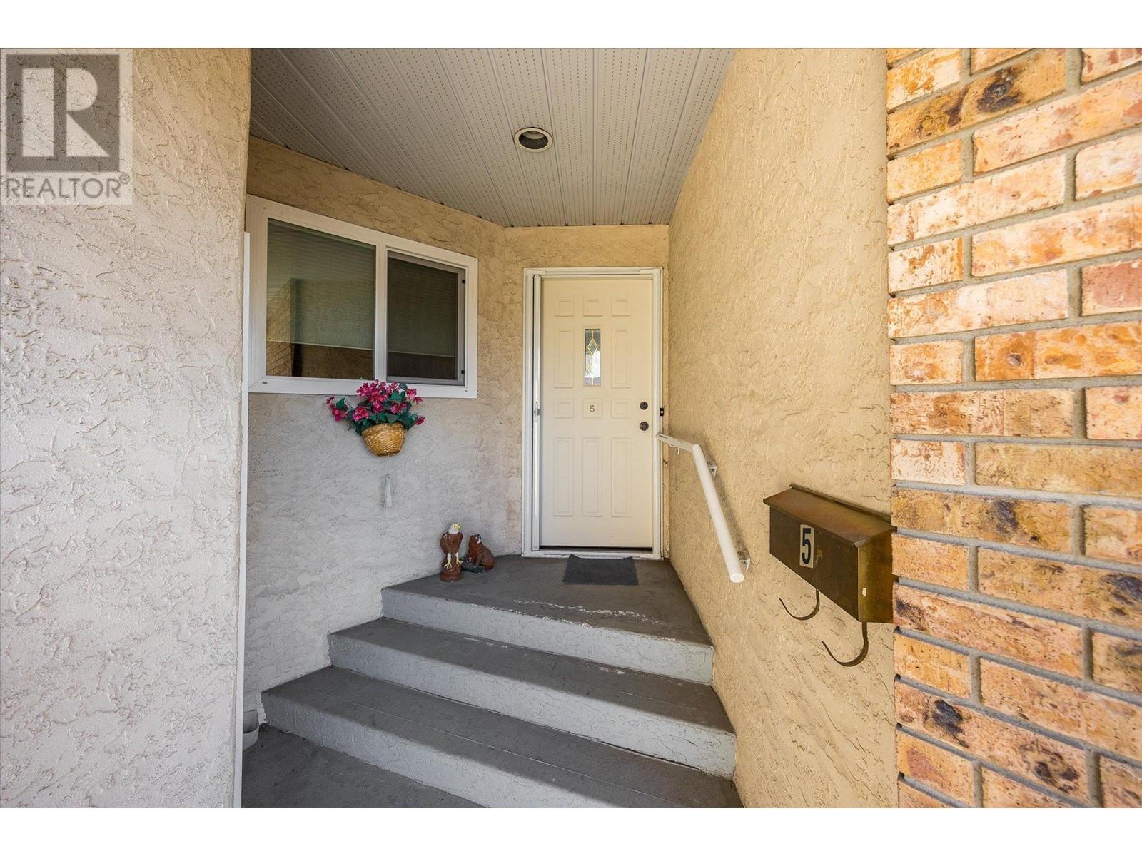Property at 1209 Brookside Avenue Unit# 5 image 3