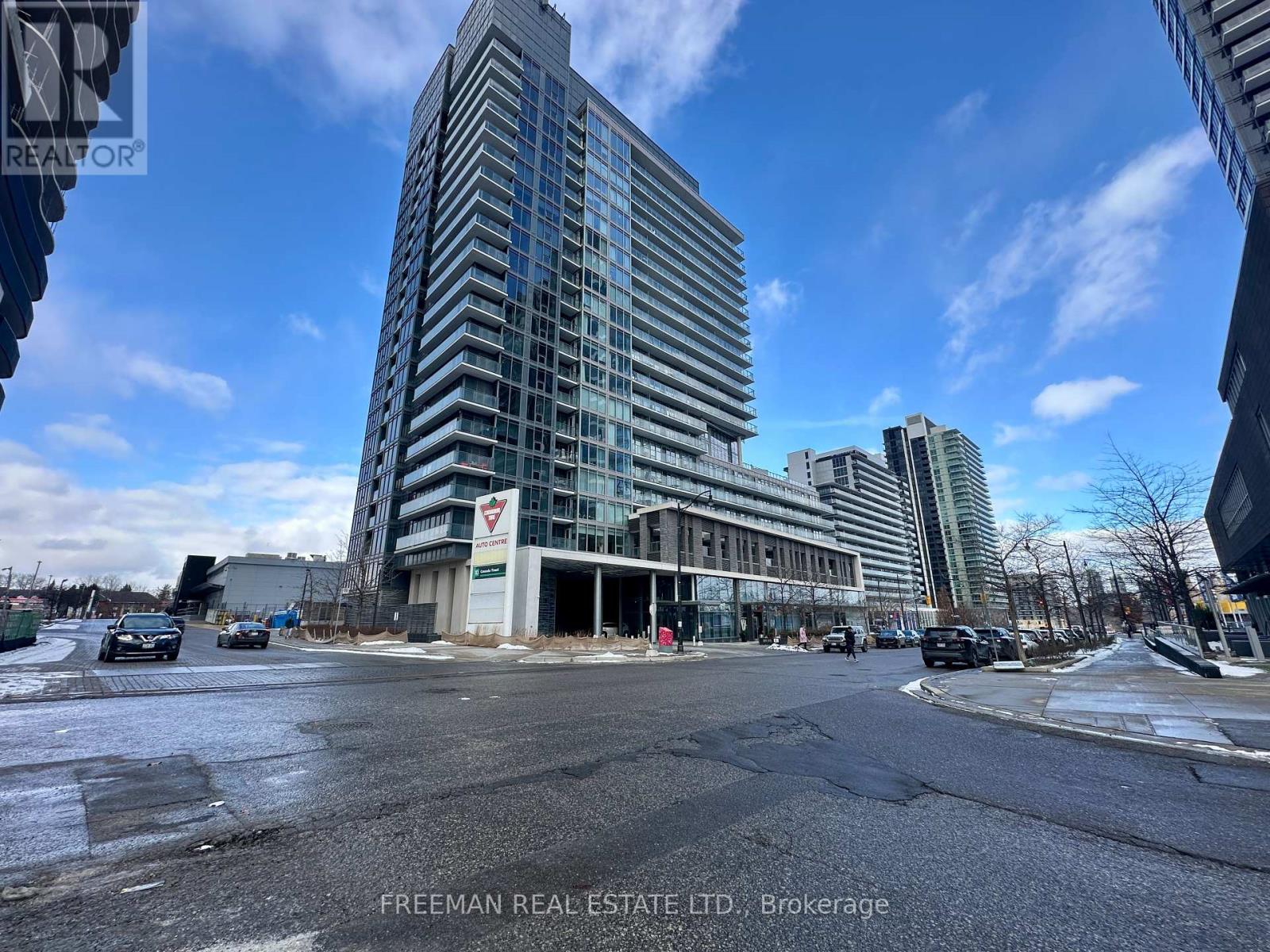 Property at 320 - 72 ESTHER SHINER BOULEVARD image 4