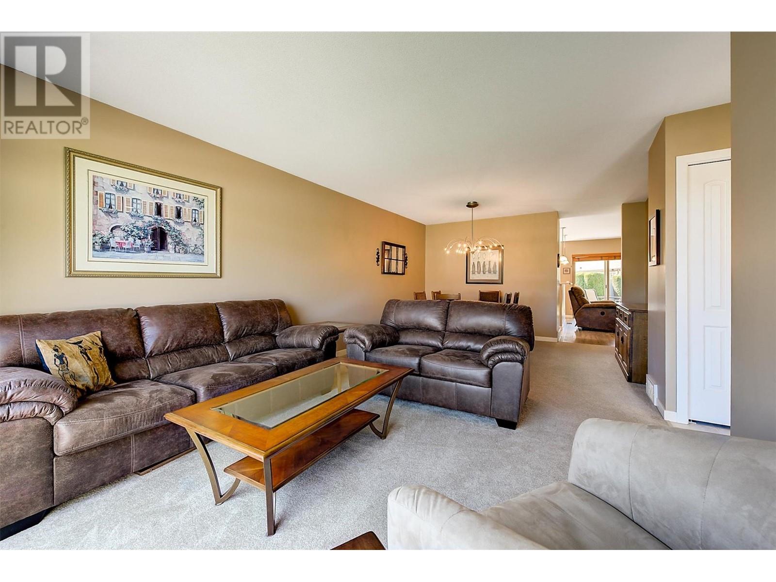 2365 Stillingfleet Road Unit# 320, Kelowna, British Columbia  V1W 4X5 - Photo 2 - 10345461