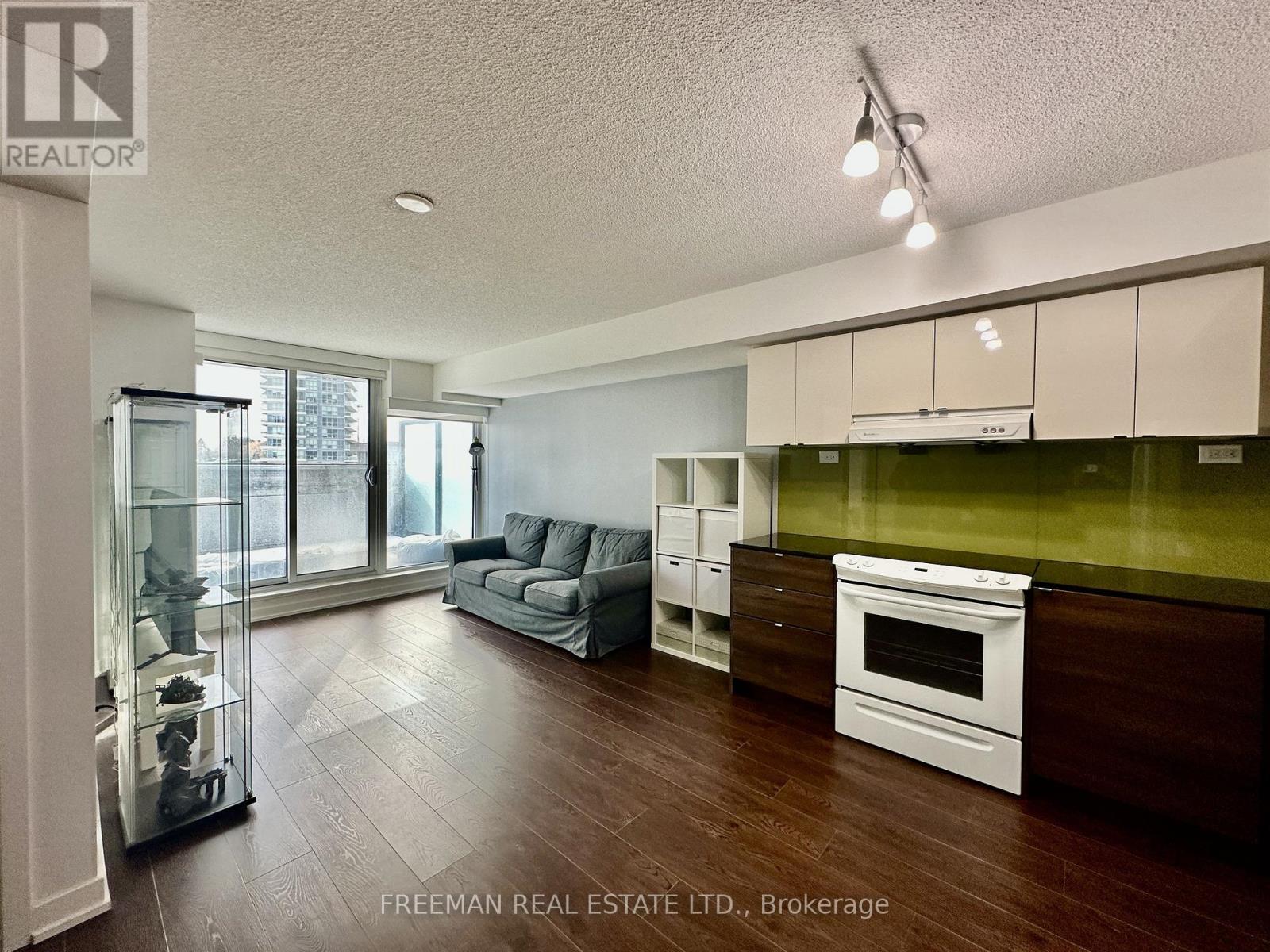 Property at 320 - 72 ESTHER SHINER BOULEVARD image 1