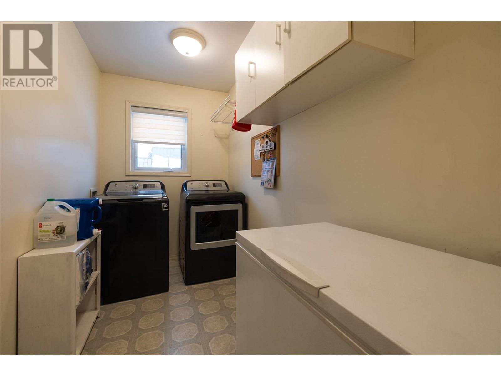802 11th Avenue, Fernie, British Columbia  V0B 1M0 - Photo 21 - 10344951