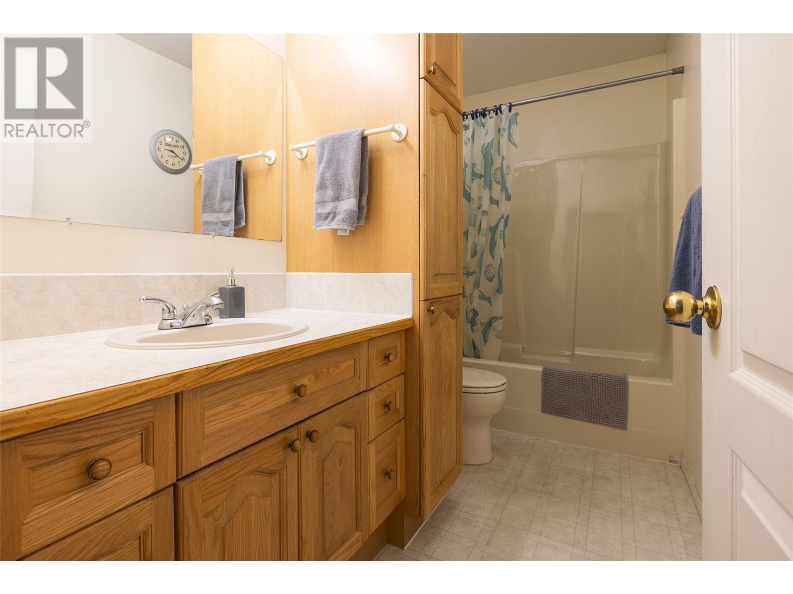 802 11th Avenue, Fernie, British Columbia  V0B 1M0 - Photo 23 - 10344951
