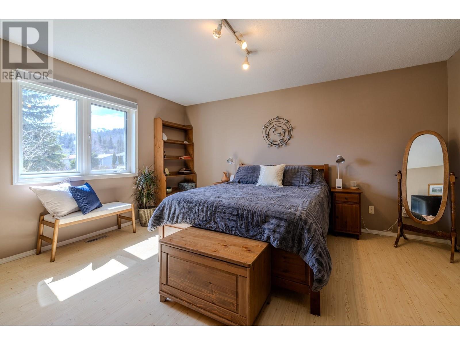 802 11th Avenue, Fernie, British Columbia  V0B 1M0 - Photo 26 - 10344951