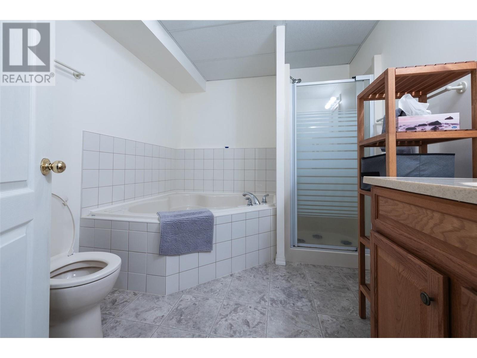 802 11th Avenue, Fernie, British Columbia  V0B 1M0 - Photo 36 - 10344951