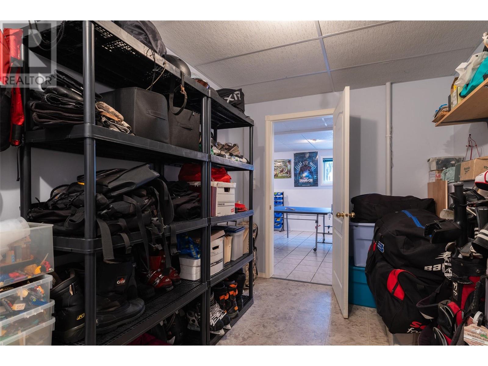 802 11th Avenue, Fernie, British Columbia  V0B 1M0 - Photo 41 - 10344951