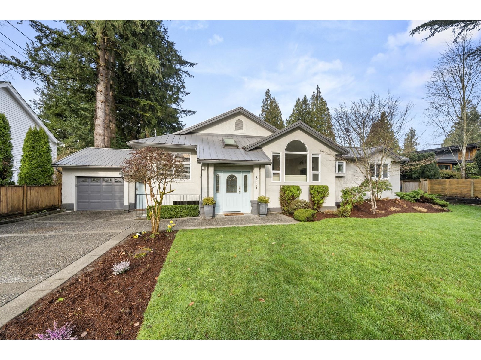 Property at 8995 TRATTLE STREET image 1