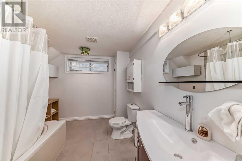 11 Hawkmount Heights Nw, Calgary, Alberta  T3G 3S4 - Photo 34 - A2215959