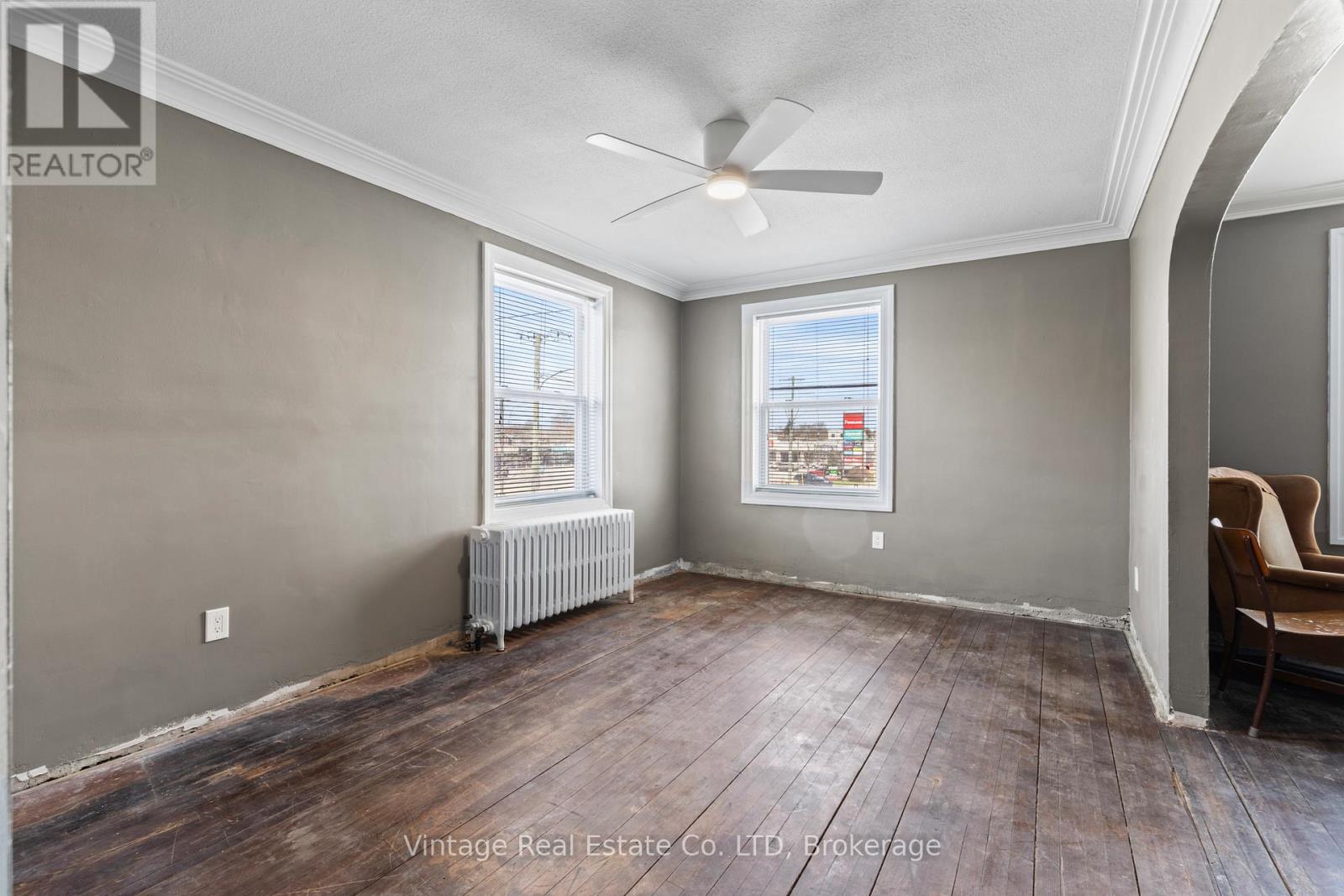 29 Albert Street W, Thorold, Ontario  L2V 2G2 - Photo 24 - X12114830