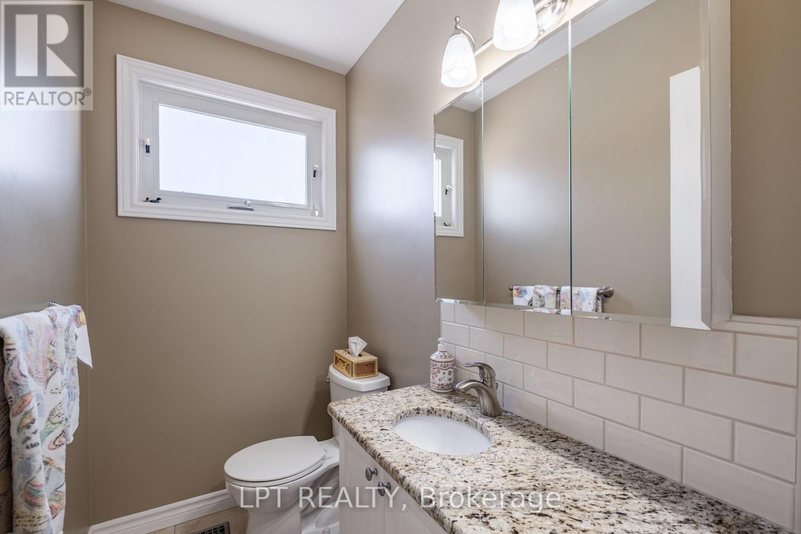 319 Glen Cairn Terrace, Kingston, Ontario  K7M 4A6 - Photo 14 - X12116703