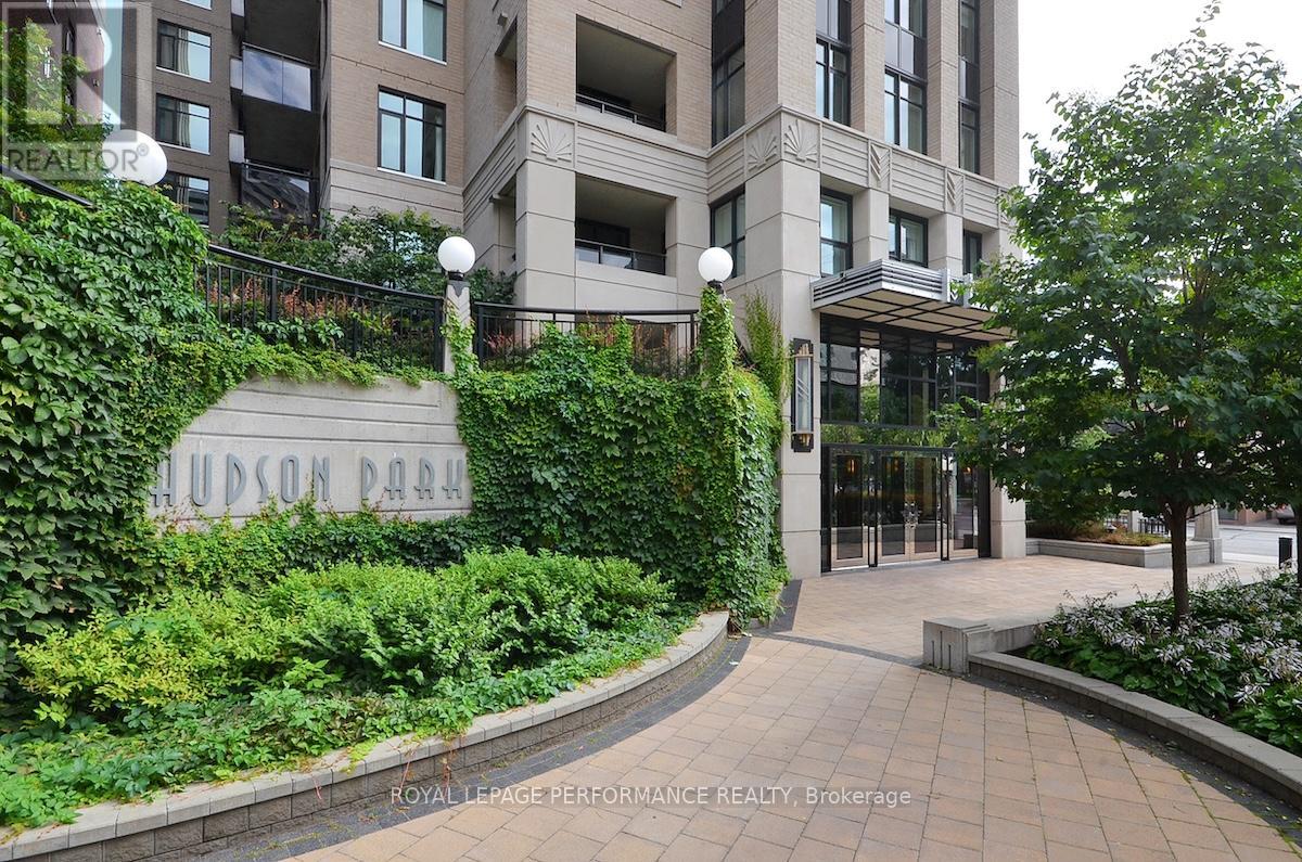 404 - 245 Kent Street, Ottawa, Ontario  K2P 0A5 - Photo 3 - X12116707