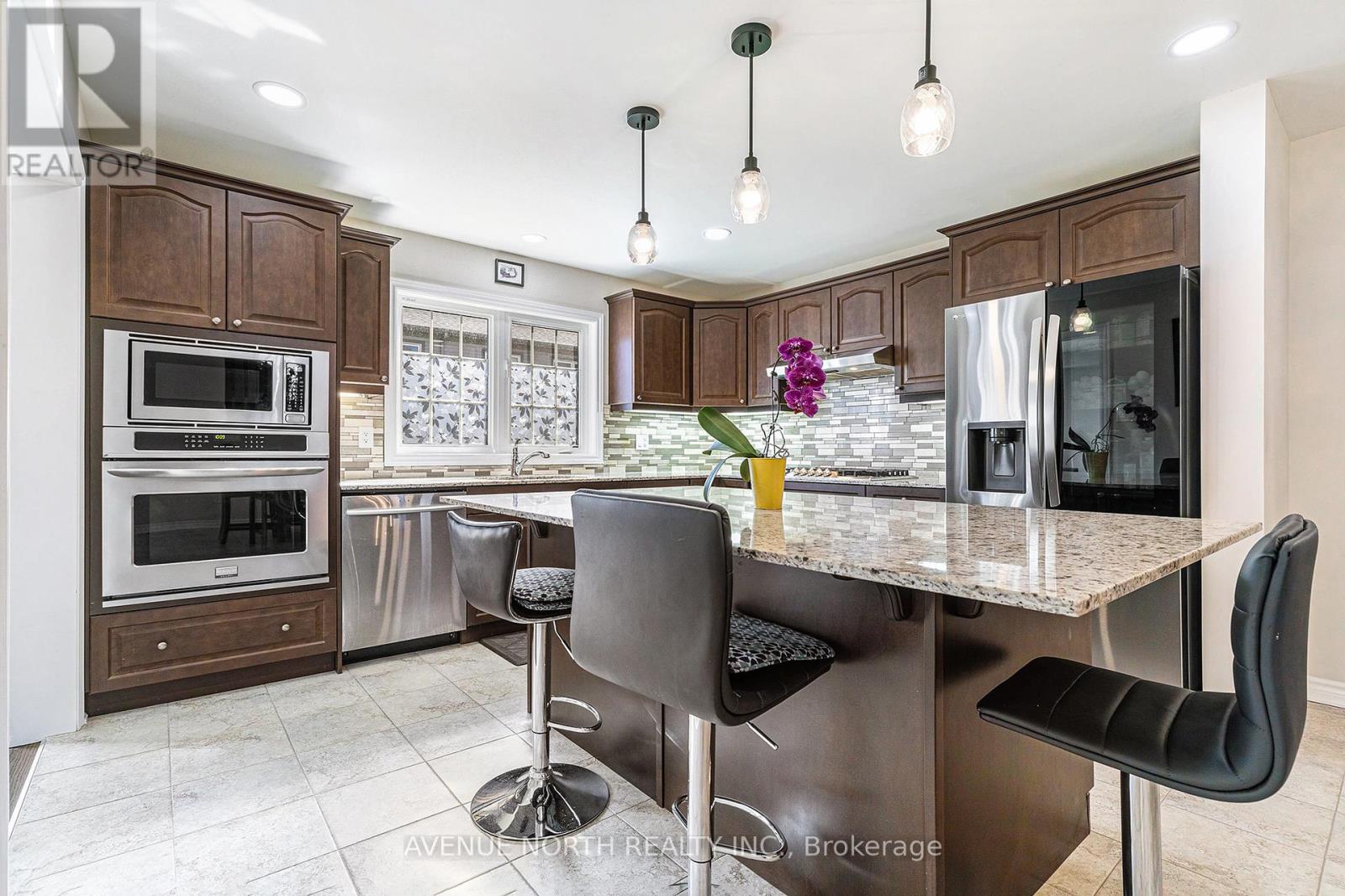 30 Solaris Drive, Ottawa, Ontario  K2M 0L6 - Photo 10 - X12116764