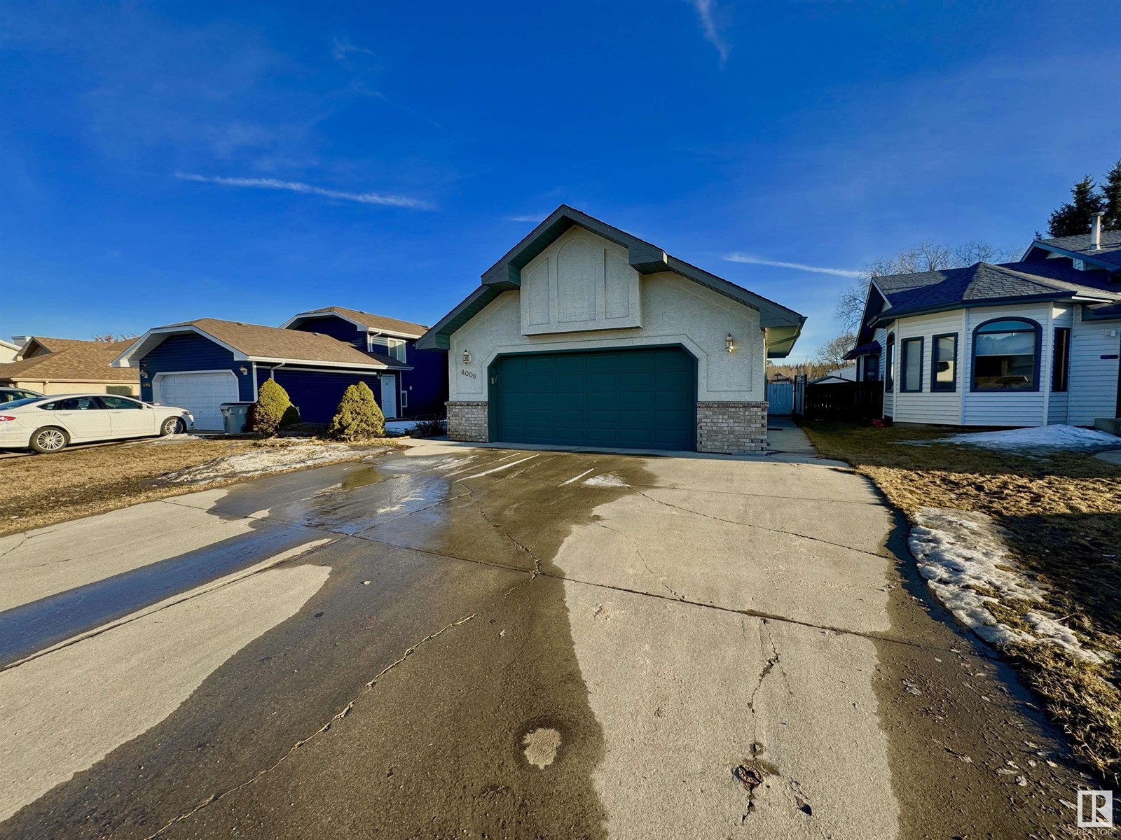 4008 55 Av, Whitecourt, Alberta  T7S 1C5 - Photo 3 - E4433708